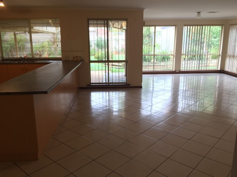 17 Sunnyside Drive, Evanston Park SA 5116