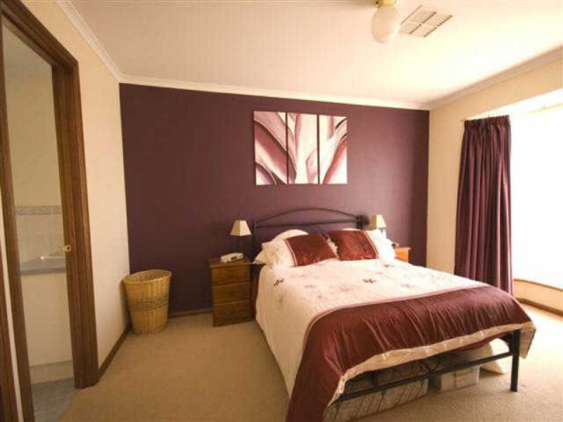 17 Sunnyside Drive, Evanston Park SA 5116