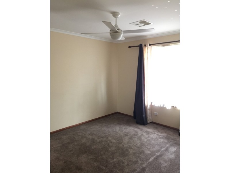 17 Sunnyside Drive, Evanston Park SA 5116