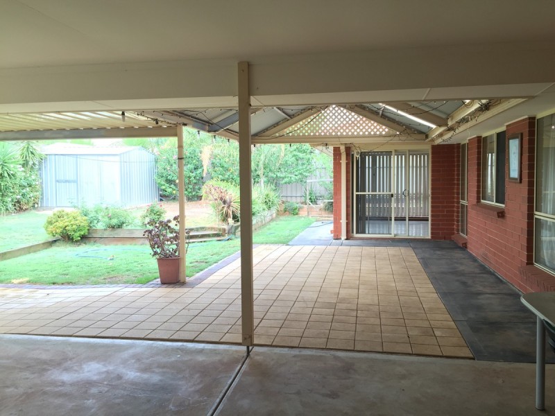 17 Sunnyside Drive, Evanston Park SA 5116