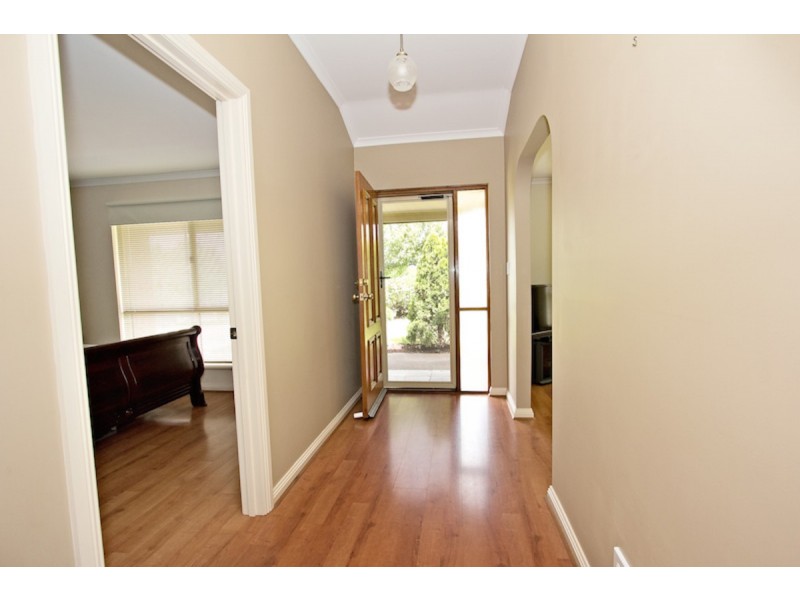 34 Jemalong Crescent, Roseworthy SA 5371