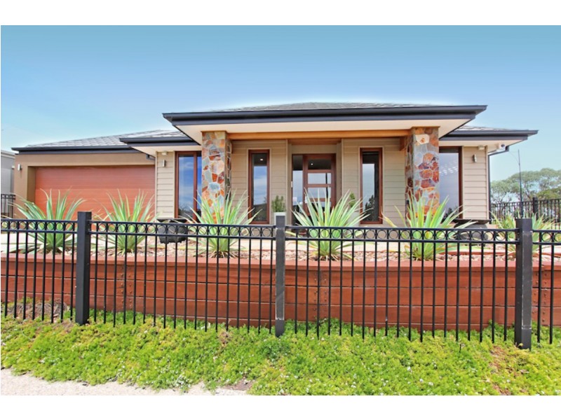 2 Finnis Street, Blakeview SA 5114