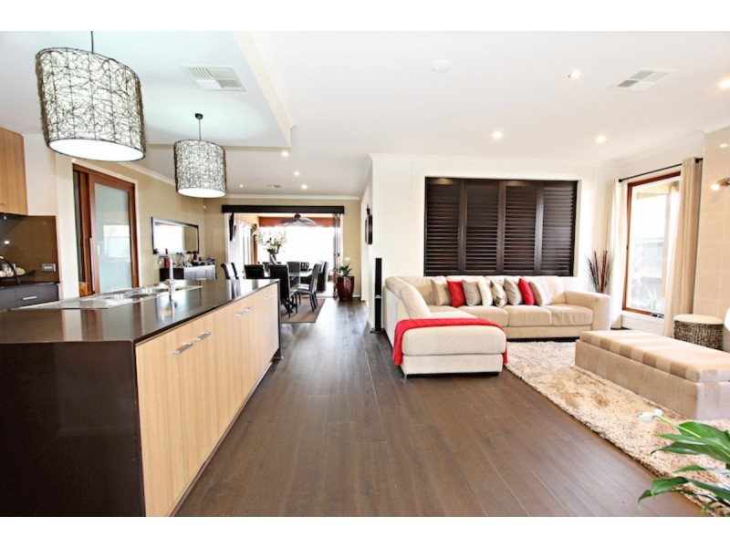 2 Finnis Street, Blakeview SA 5114