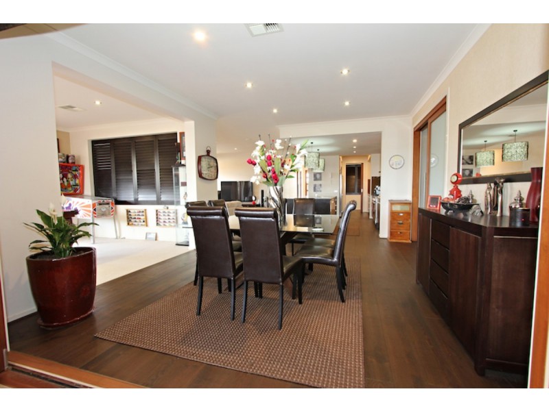 2 Finnis Street, Blakeview SA 5114