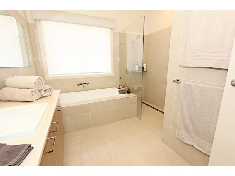 2 Finnis Street, Blakeview SA 5114