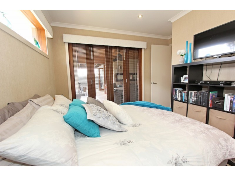 2 Finnis Street, Blakeview SA 5114