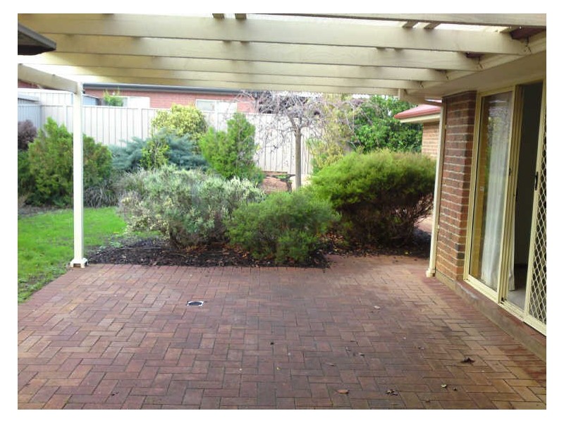 11 Greening Drive, Evanston Park SA 5116