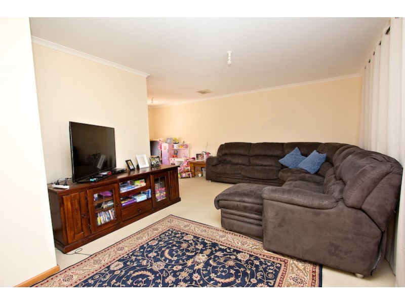 4/5A Burrows Street, Willaston SA 5118