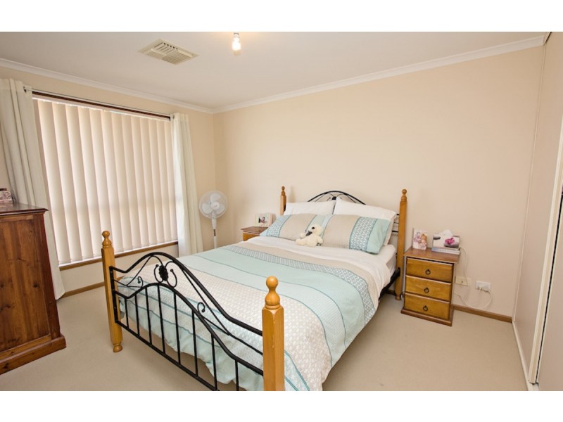 4/5A Burrows Street, Willaston SA 5118