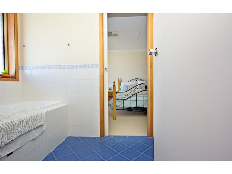 4/5A Burrows Street, Willaston SA 5118