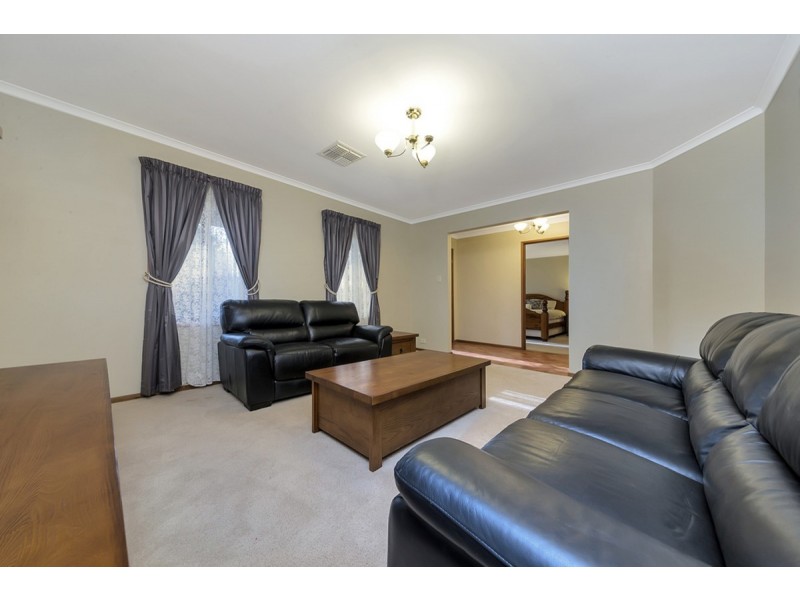 35 Gleeson Grove, Evanston Park SA 5116