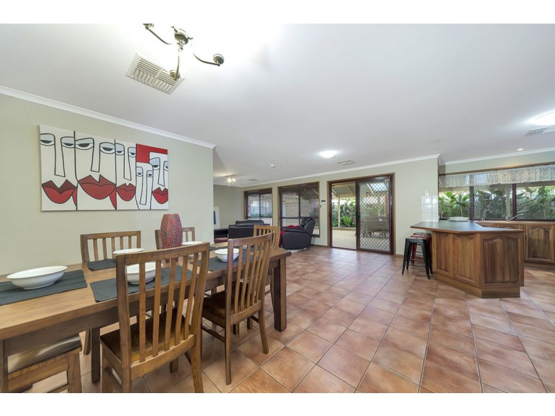 35 Gleeson Grove, Evanston Park SA 5116