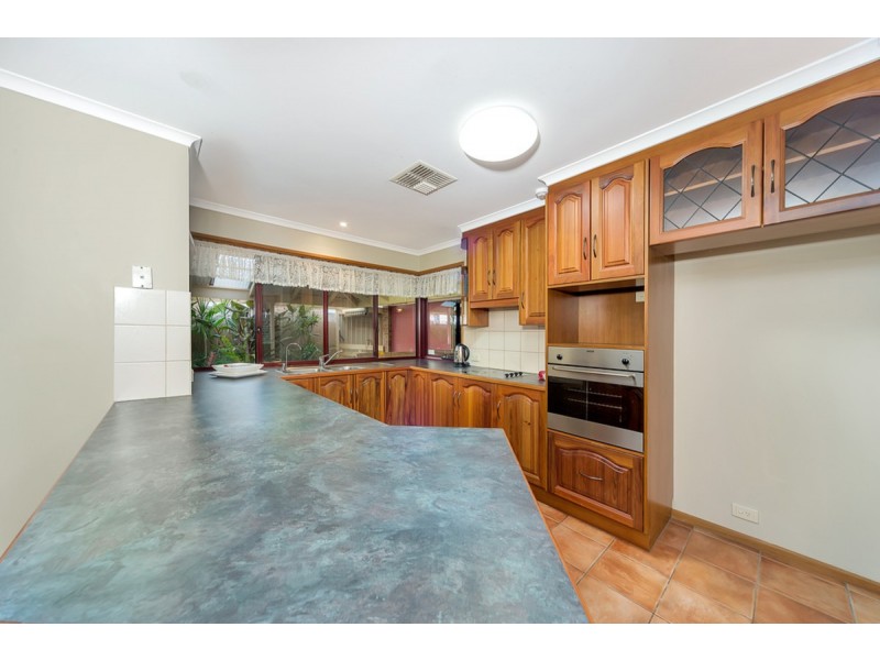 35 Gleeson Grove, Evanston Park SA 5116