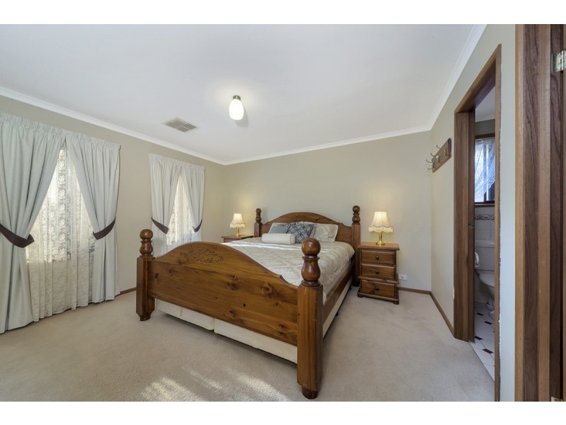 35 Gleeson Grove, Evanston Park SA 5116