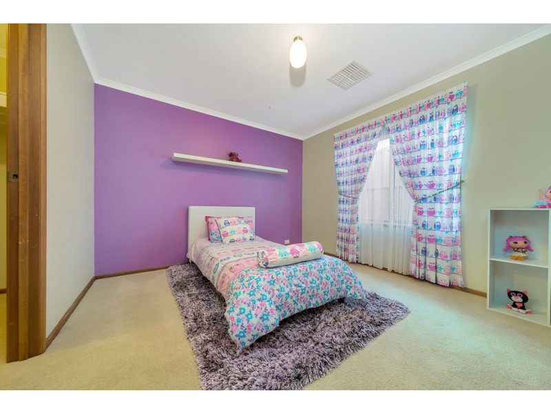 35 Gleeson Grove, Evanston Park SA 5116