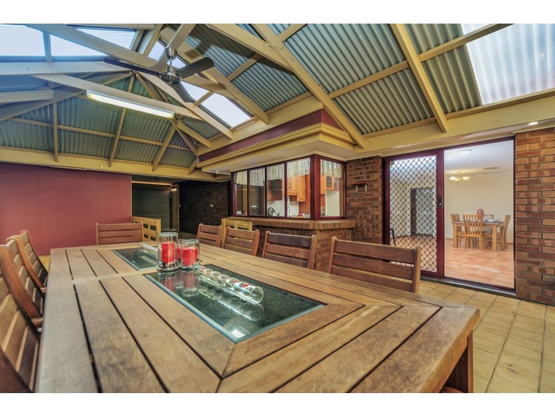 35 Gleeson Grove, Evanston Park SA 5116