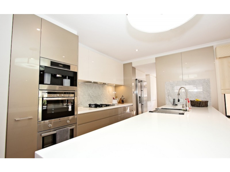 5 Sambell Court, Evanston Park SA 5116