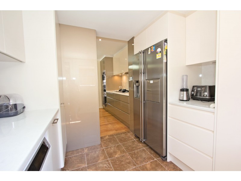 5 Sambell Court, Evanston Park SA 5116