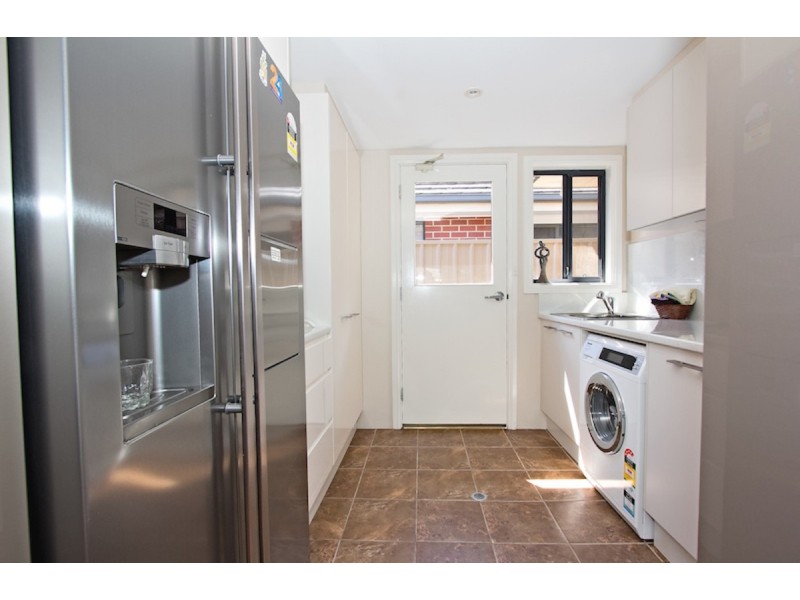 5 Sambell Court, Evanston Park SA 5116