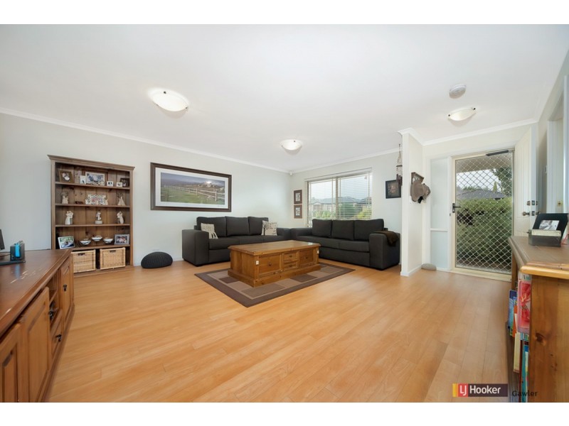 42 Gleeson Grove, Evanston Park SA 5116