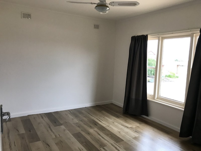 2 Sambell Court, Evanston Park SA 5116