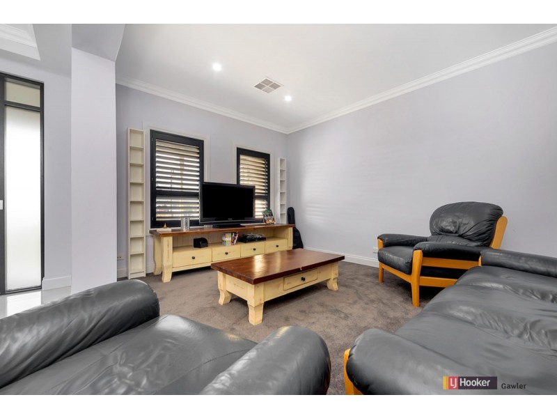 10 Jamieson Grove, Reid SA 5118