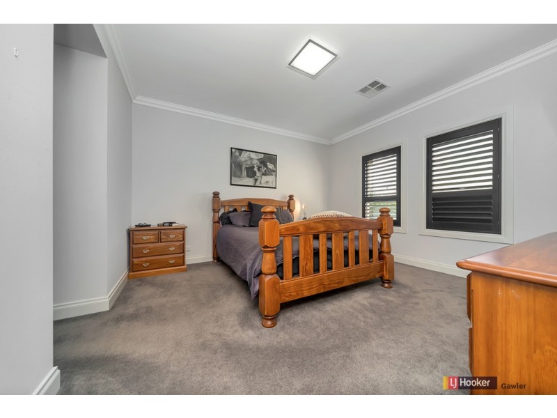 10 Jamieson Grove, Reid SA 5118