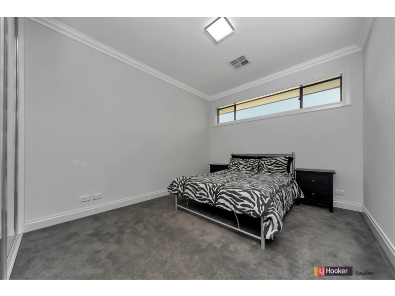 10 Jamieson Grove, Reid SA 5118