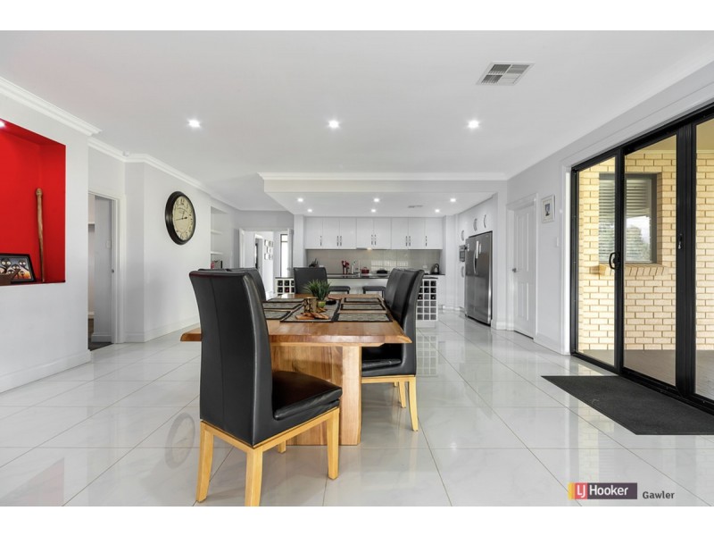 10 Jamieson Grove, Reid SA 5118