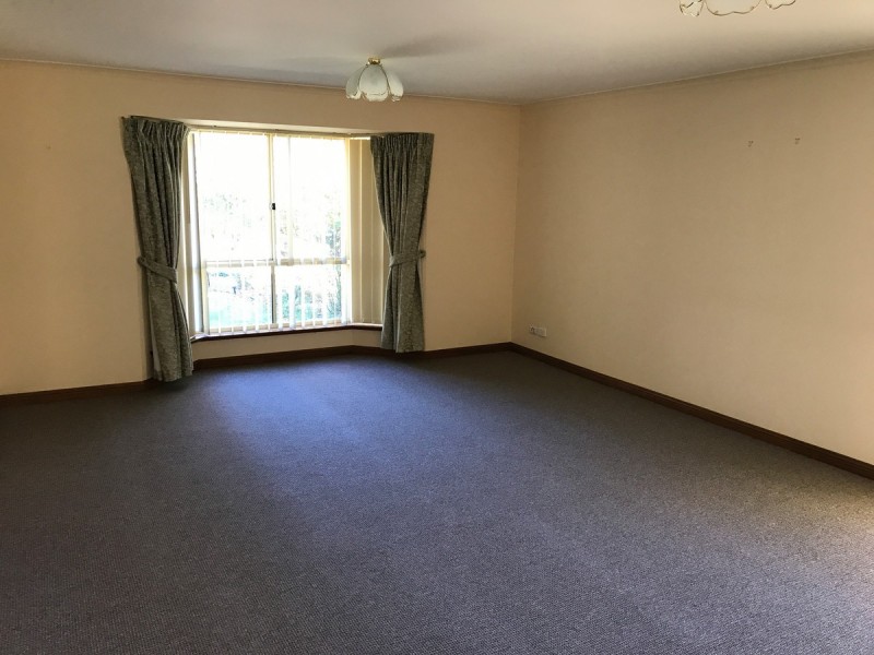 6 Regent Grove, Blakeview SA 5114