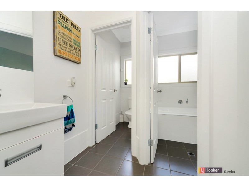 2/30A Mount Crawford Road, Williamstown SA 5351