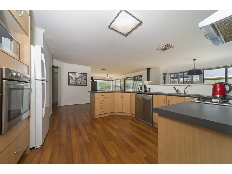 9 Coleman Parade, Evanston Park SA 5116