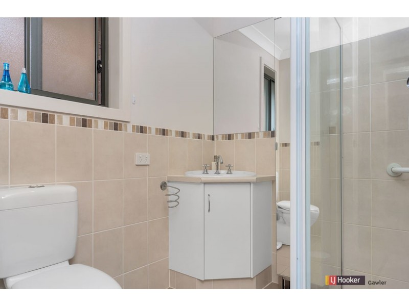 6 Curnow Court, Evanston Park SA 5116