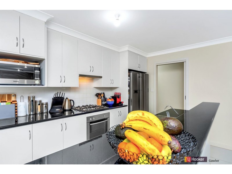 6 Curnow Court, Evanston Park SA 5116