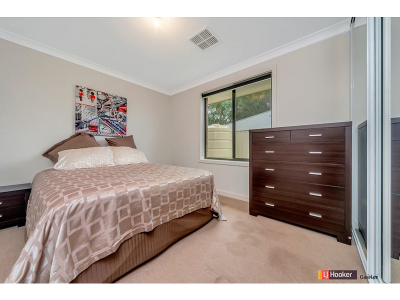 6 Curnow Court, Evanston Park SA 5116