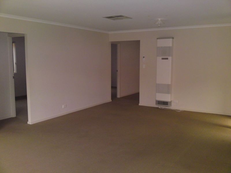 4 Callabonna Avenue, Andrews Farm SA 5114