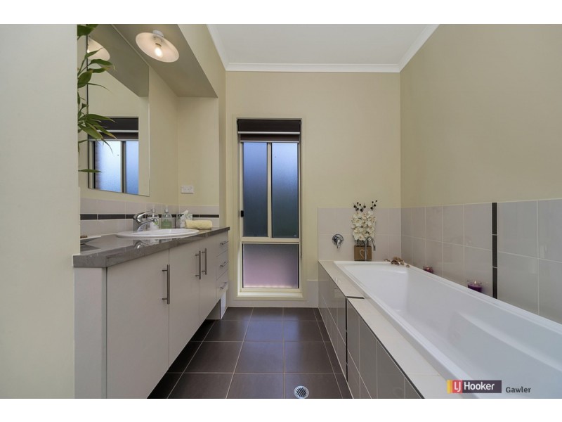 47 Songlark Grove, Hewett SA 5118