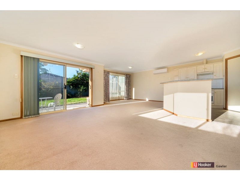 4 Selway Place, Evanston Park SA 5116