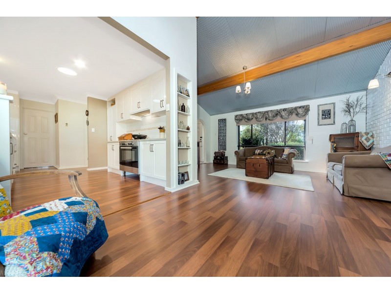 10 Lord Lynedoch Street, Lyndoch SA 5351