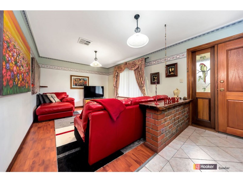 13 Mitchell Court, Williamstown SA 5351