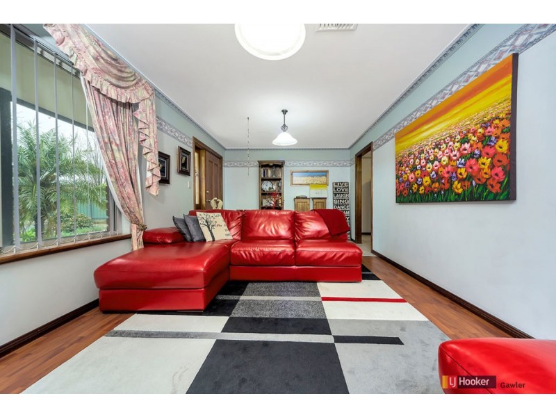 13 Mitchell Court, Williamstown SA 5351