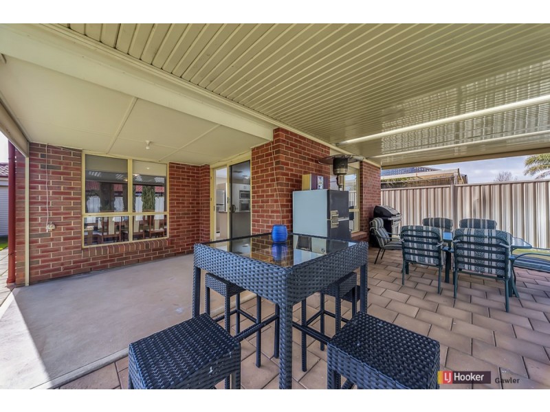 27 McGonigal Drive, Willaston SA 5118