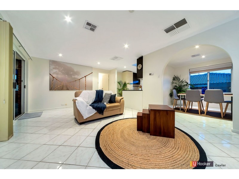 24 Rosebank Crescent, Hillbank SA 5112