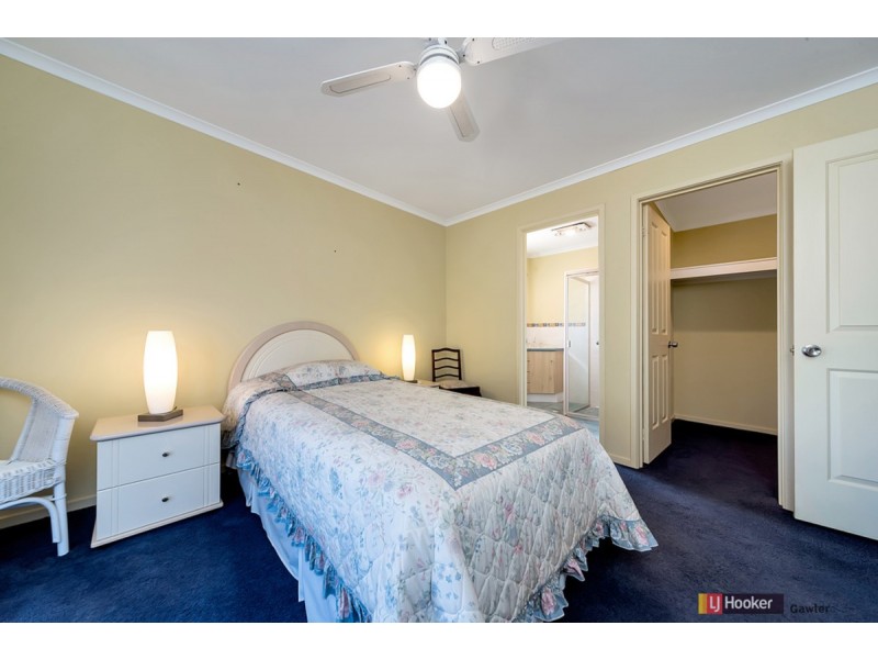 17 Toner Crescent, Evanston Park SA 5116