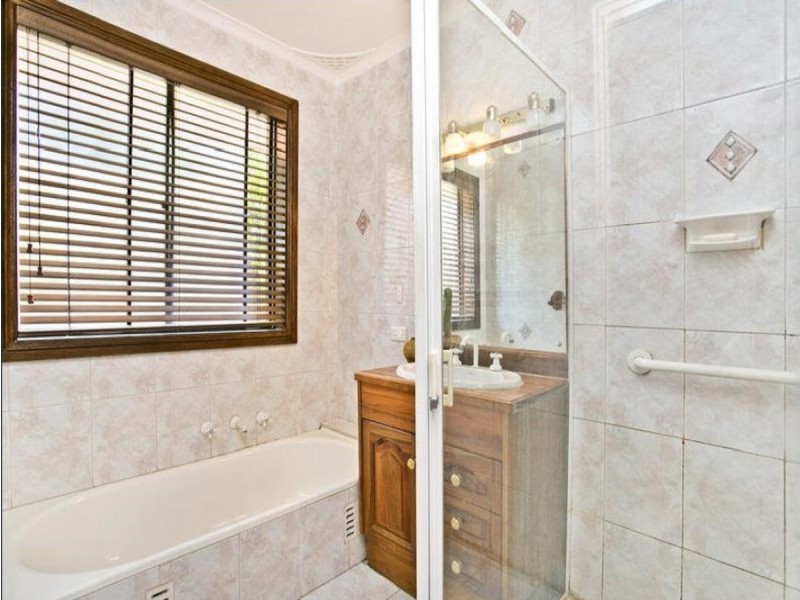 12 McEwin Avenue, Redwood Park SA 5097