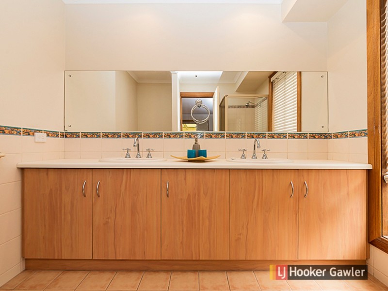 5 Mckinlay Drive, Hewett SA 5118