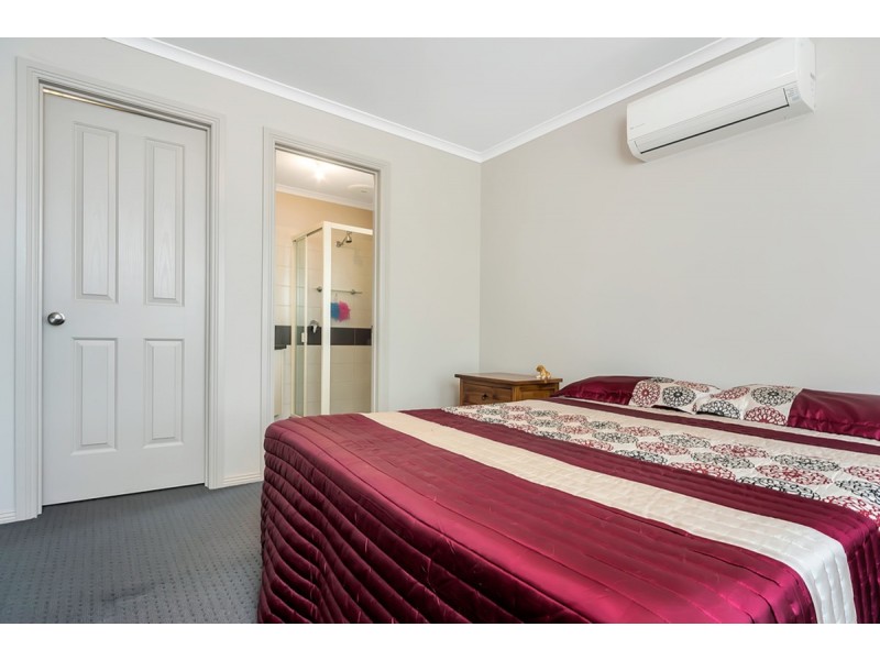 12 Bleby Court, Reid SA 5118