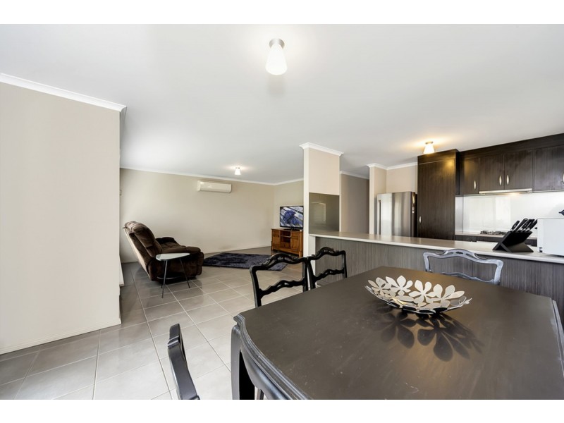 12 Bleby Court, Reid SA 5118