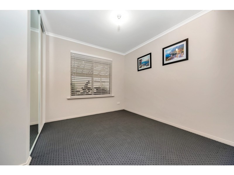 12 Bleby Court, Reid SA 5118