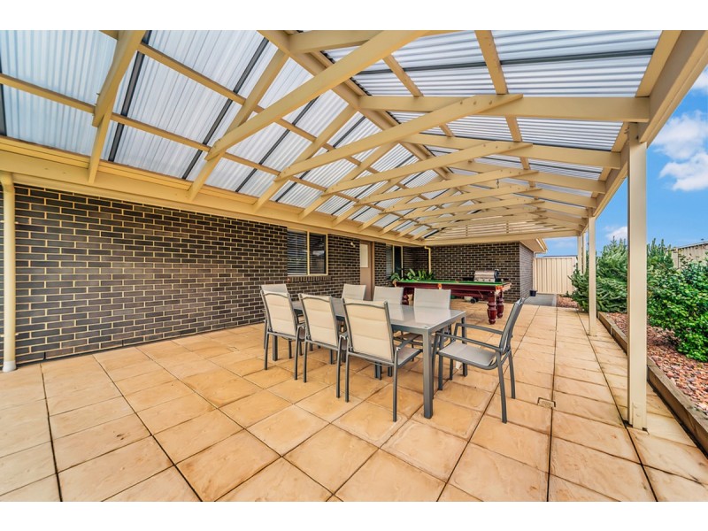 12 Bleby Court, Reid SA 5118